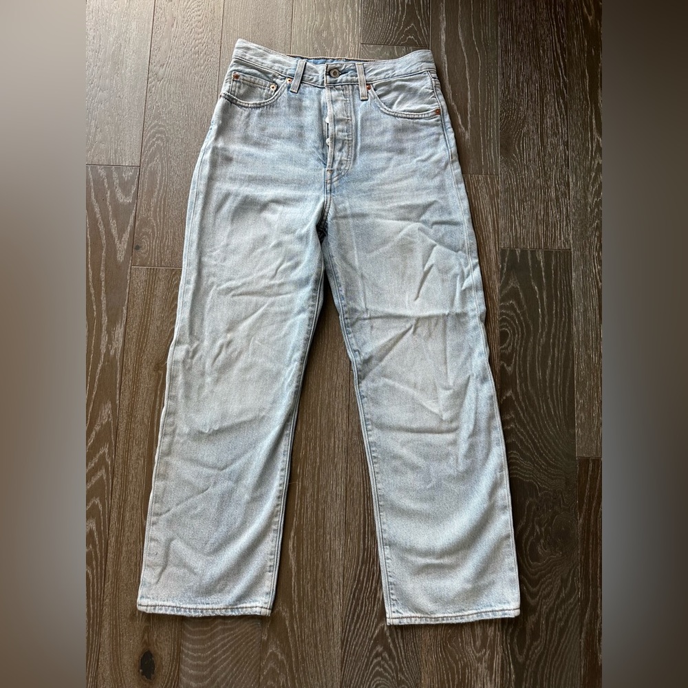 Levi’s Ribcage Straight Ankle Size 27